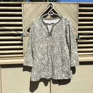 Green and white floral top